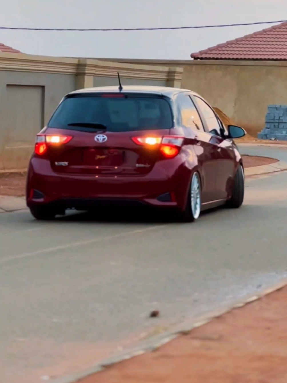 Born in Japan 🇯🇵 and raised in Soweto 🇿🇦 #tshepogeneral #stance #bagged #airsuspension #airbft #happyfriday #amapiano #inhliziyo #toyota #yaris 