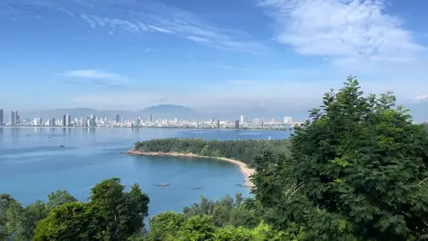 Vẻ đẹp bình yên của Biển Đà Nẵng- View từ Chùa Linh Ứng Sơn Trà #Danang #Vietnam #bien 