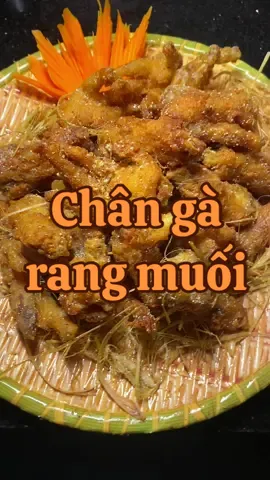 Thấy mọi người thích món chân gà sốt Thái nên nay em tiếp tục làm chân gà nè  😊 #nauancungthanh #LearnOnTikTok #trending #fyp #tiktokviral #tiktok #CapCut #hoaphan #mukkbang #gionngon #changa #trending #girl #j4f #gionngon 