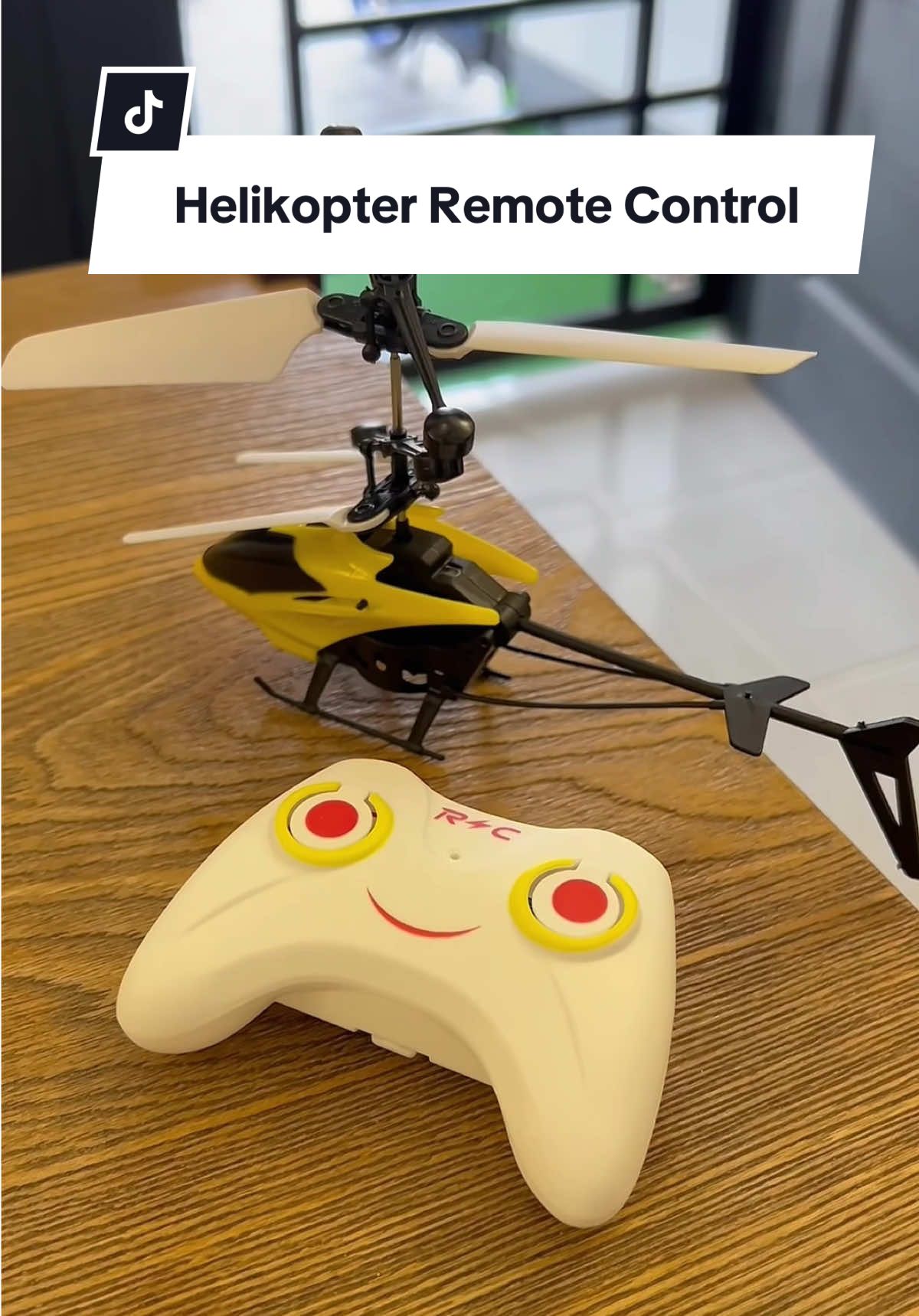 Kawal dengan tangan pun boleh #helikoptersensor #helikoptersensortangan #helikopter #toys #mainananak