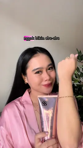 Silky Touch Body Lotion from @SSSKIN ID super wanginya elegan dan mewah, juga ngasih tone up cakep natural ga yg bikin kulit abu-abu😍 #ssskin #bodylotion #toneuplotion #shellasaukiaskin #keyforyourbeauty 