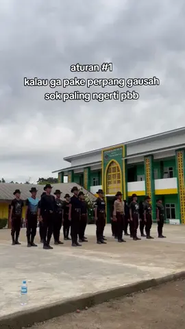 udah gak pake perpang, komen sana sini, nyalahin gerakan orang, sok keras pula, haaadduuuhhhh😪 #latihan #pbbperpangtnino58tahun2018 #paskibra #pembaris #padangsidempuan #sumaterautara #man1padangsidimpuan 