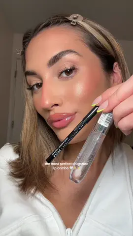 the perfect drugstore lip combo 🤍👼🏼✨ @NYX Professional Makeup lip liner in 'nude truffle' & @essence cosmetics extra shine lip gloss in 'crystal clear'  #drugstorelipcombo #lipcombo #drugstoremakeup #foryou