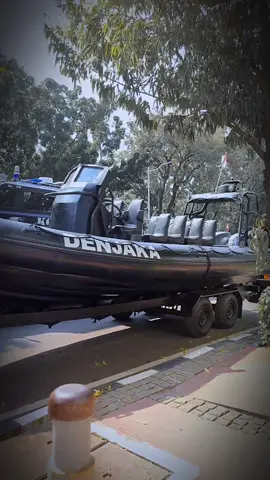 hantu laut  denjaka Kopaska #denjaka #kopaska #huttni #tni #monas #jakarta #indonesia #bravo 