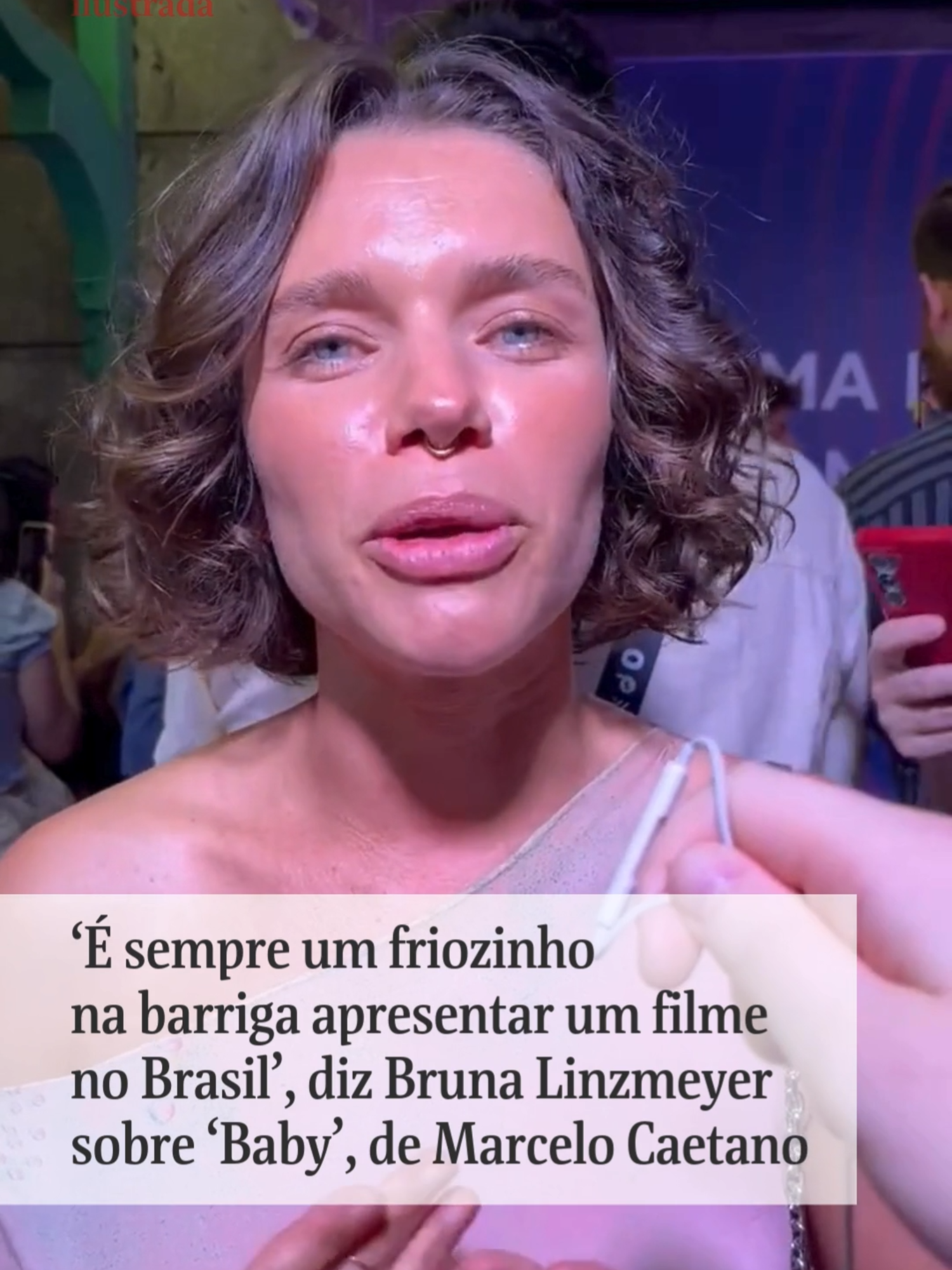 A atriz Bruna Linzmeyer fala sobre a exibição de seu novo filme, “Baby”, de Marcelo Caetano, no Festival do Rio. O longa também foi selecionado para a semana da crítica de Cannes. 📲 Acompanhe a cobertura do Festival na #Folha: folha.com/ilustrada  🎦 Alessandra Monterastelli/Folhapress #brunalinzmeyer #cinema #cinemabrasileiro #festivaldorio #marcelocaetano #babyfilme #baby #cultura #folhadespaulo #fsp #tvfolha #ilustrada #folhailustrada #noticias #noticiastiktok #tiktoknoticias #jornalismo