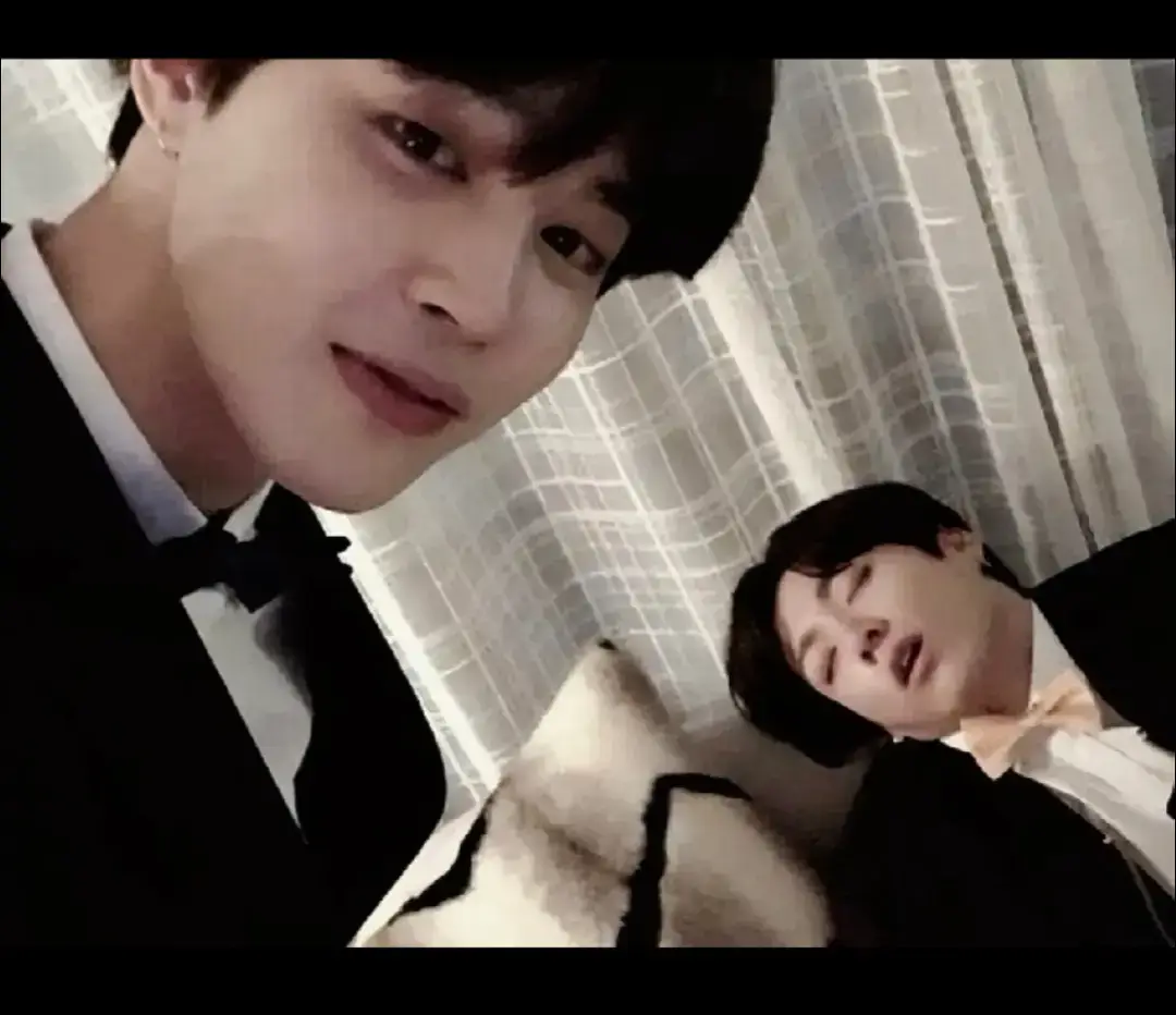 💜💛💗  #jikook 