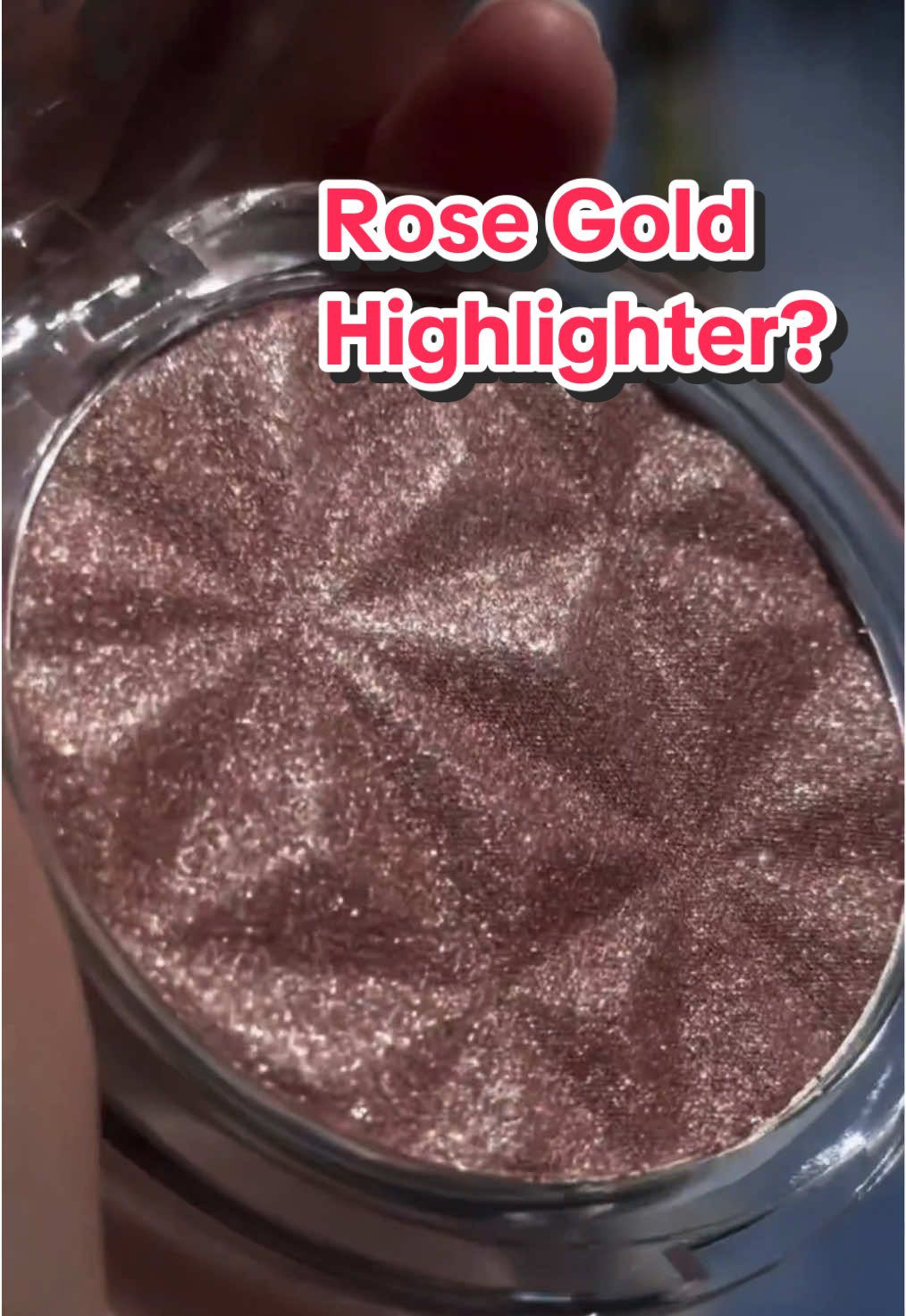 ⚠️ Neutral-Warm Skintones! A rose gold highlighter may flatter your complexion better than a silver or gold highlighter. 🌹  ✨ Have you tried one yet? 🎥 @V_designer_makeup  #rudecosmetics #makeupwithanattitude #highlighter #highenddupe #makeupdupe #rosegold 