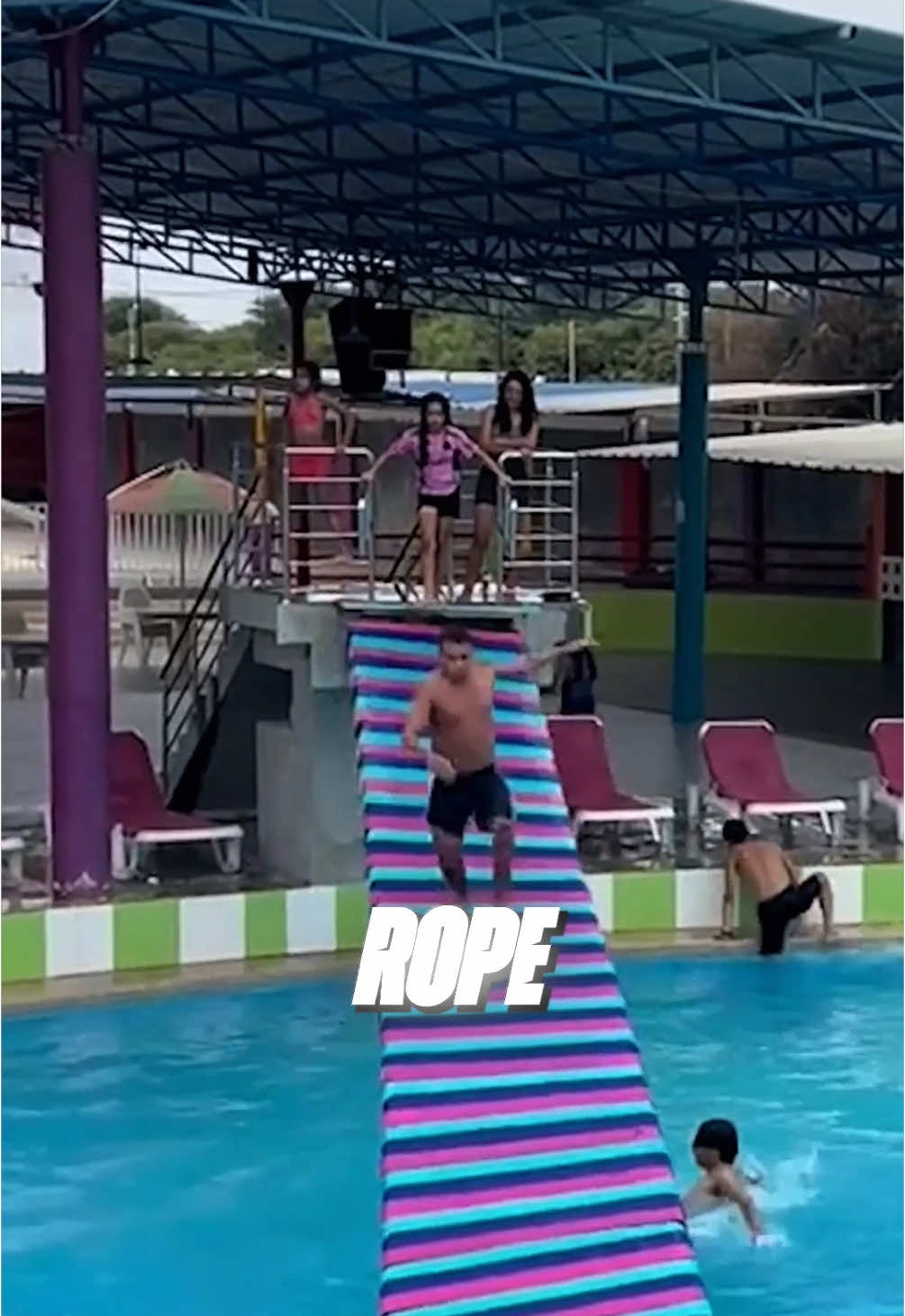 Will they make it across the bridge? 🤷‍♂️ - (🎥: @AqualandiaPiura) - #waterpark #challenge #waterslide #amusementpark 