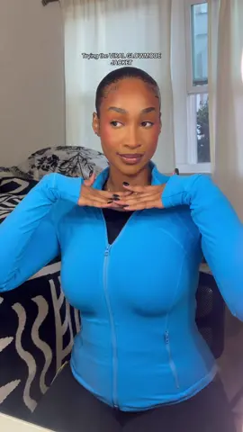 Prepare to be sick of me i love this jacket sooo much 🤭 the color and the material 🩵 • #Glowmode#Glowmodejacket #athletics #shein #yoga #creatorsearchinsights 