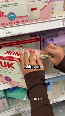 Miles de personas están escondiendo dinero en artículos para bebés