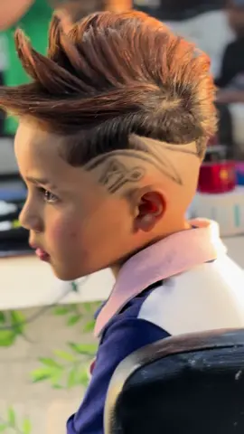 #CapCut  #الكوافير_علاوي_الباشا #تدخلي عرد اطلعك ورد 🔥✂️💇‍♂️😅