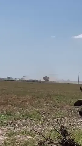 Helicóptero #blackhawk del Ejército Mexicano cazando pollitos de colores en #navolato #sinaloa 