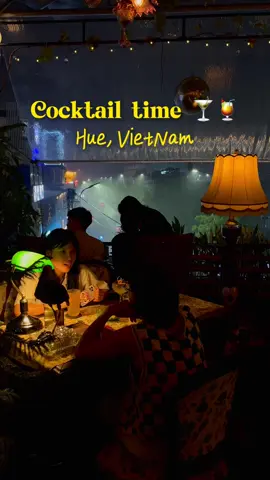 Ngày mưa lên tầng thượng thưởng rượu, nghe nhạc jazz và chill ngắm mưa- một nốt bình yên nhẹ nhàng đón tiết trời thu đông tại BarLab 💦 ____________ 𝐁𝐀𝐑𝐋𝐀𝐁 𝐑𝐎𝐎𝐅𝐓𝐎𝐏 🍸 𝑾𝒆’𝒓𝒆 𝒎𝒐𝒓𝒆 𝒕𝒉𝒂𝒏 𝒋𝒖𝒔𝒕 𝒅𝒓𝒊𝒏𝒌𝒔 ! #cocktailbar #barlabrooftop #huecity #rooftop #rooftopbar #huế #viralvideo #rainy #cocktailtikok #cocktailtime 