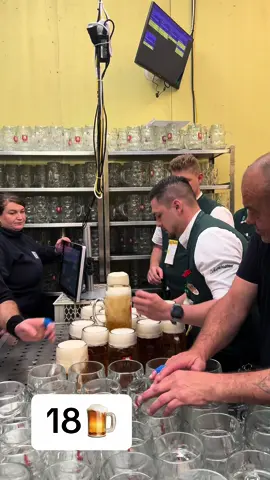@ochsen@Ochsenbraterei Wiesnzelt  #oktoberfest #wiesn #ochsenbraterei #oktoberfest2024 #oktoberfestbedienung #oktoberfestmünchen #ochsenbratereifestzelt #fyp #wiesn #munich 