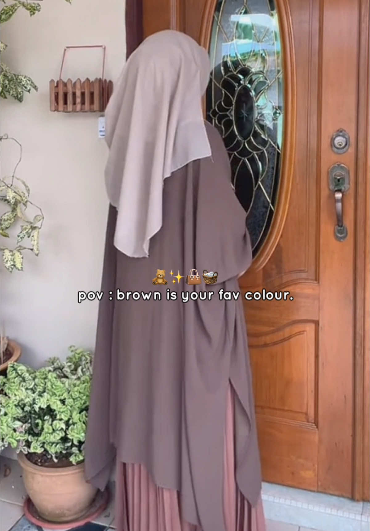 kalau boleh semua jenis baju nak beli brown🧸🧺👜🐻#fyp #shouldbeme #xyzabca #hijrah #hijrahyuk #istiqomah #longblouse #outfitideas #outfitmuslimahkekinian #outfitmuslimah #ootdhijab #browngirl #brownoutfits 