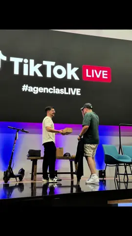 Evento TIKTOK Valencia ✌🏼❤️ GRACIAS A TODOS LOS QJE ME AYUDARON 🫶🏼 #tiktokespaña #eventotiktok 