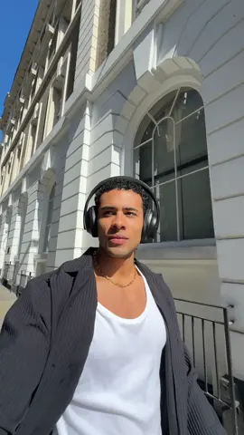 Working on the go in the city 🏙️ On a mission to work everywhere but my apartment 😅 got me needing comfort and clean vibes which I got in one with @HeyDude 🤌🏽 #mensfashion #Lifestyle #fyp. 