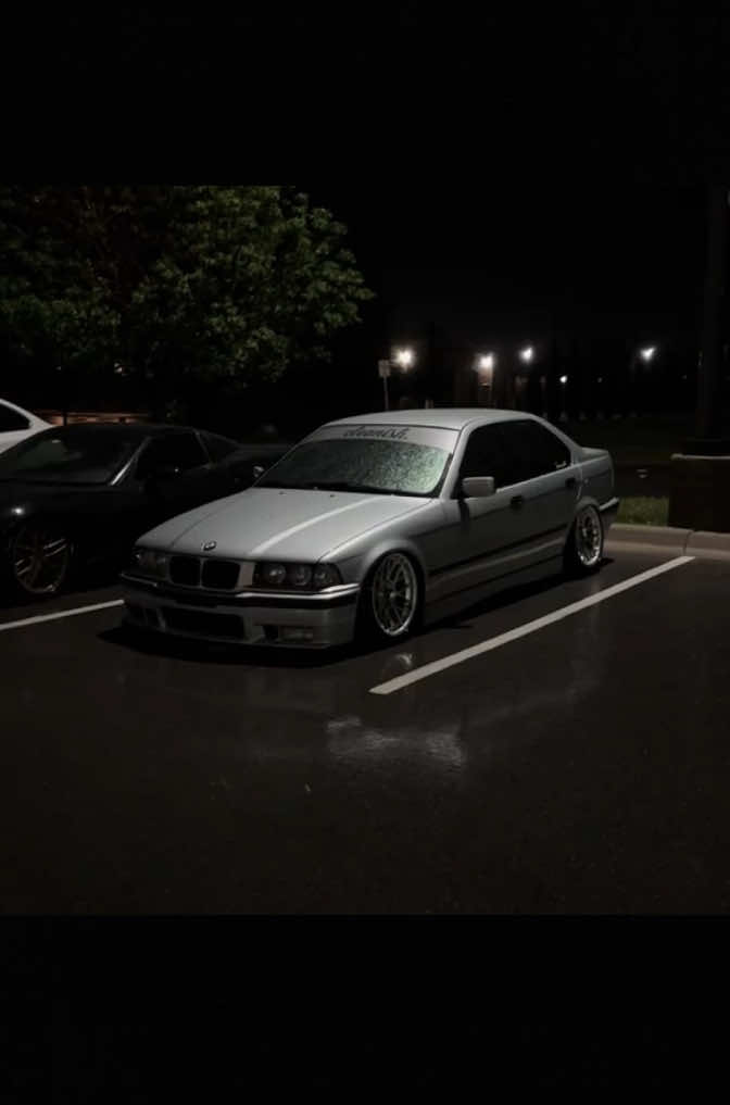 #Blurrr bmw e36 clips by @Kevin #car #bmw #e36 #edit #caredit #m #mpower #trendingvideo #trendiing #cars #trend #editor #fyp #fy #supercar #supercars 