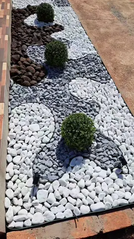 hermoso decoración de jardín paisajismo que puedes realizar en tu casa utilizando diferentes tipos de piedras 