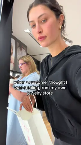 get thr hoops im wearing 👀 #jewelry #tiktokshop #evryjewels #fyp 