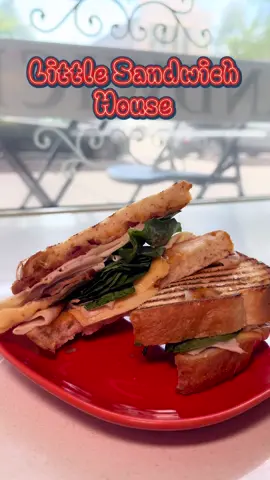 Wrap up your day at Little Sandwich House in Bronzeville! 🥪 This quaint, cute cafe is perfect for knocking out some work or grabbing a coffee break. ☕️ With their delicious sandwiches, wraps, and salads, it's the perfect spot to fuel your productivity. Plus, as a Black-owned business, the owner takes pride in serving up quality with every bite. Whether I’m working from home or just taking a break, this gem is high on my list! ✨  📍411 E Oakwood Blvd, Chicago, IL #SupportLocal #BlackOwned #ChicagoEats  #Bronzeville #BronzevilleChicago  #Choosechicago #chicagoneighborhoodgems 