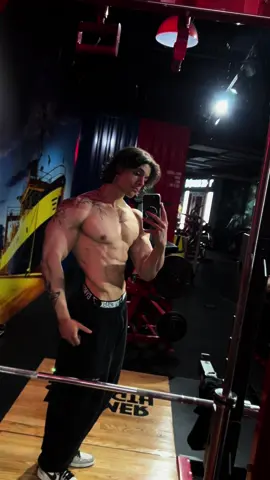 Pretty boy #Fitness #GymTok #outfit #aesthetics 