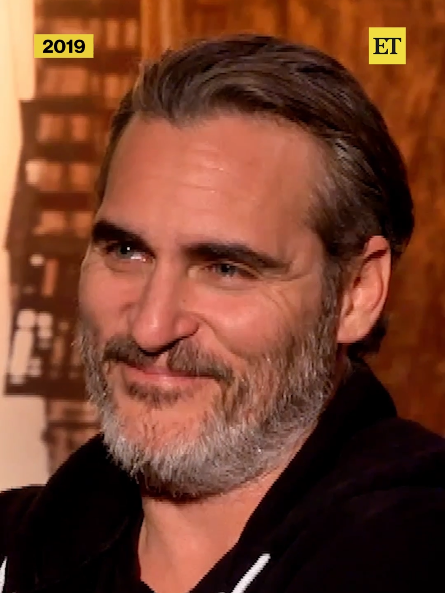 Making the Joker, Joaquin Phoenix, crack a smile during an interview is no easy feat... but we did it. 😌 #joker #joaquinphoenix #ladygaga