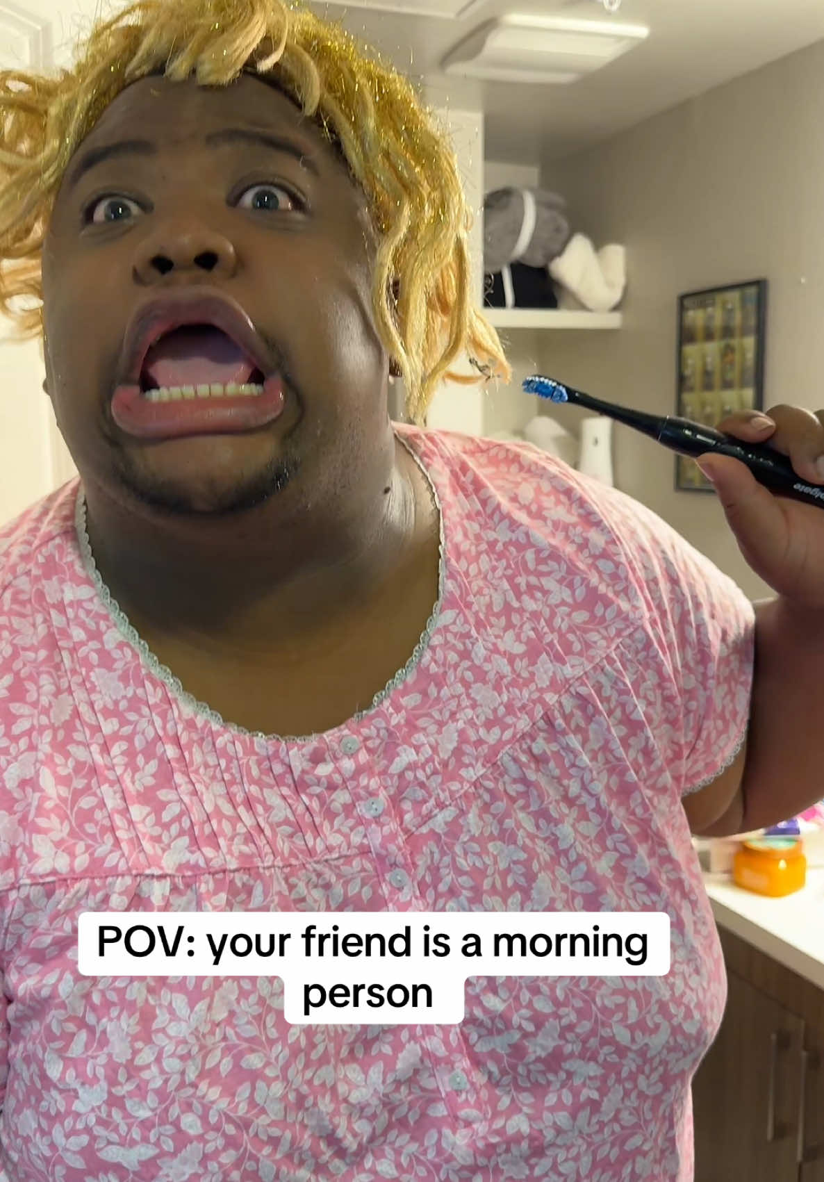 Pov: your friend is a morning person @Loljayson 