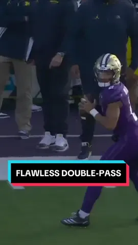 Washington is doing what they want on offense. #bigten #bigtenfootball #CollegeFootball #cfb #washington #trick 