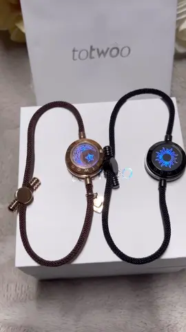 Pulsera de tacto  de larga distancia ♥️de la tienda de tiktok totwoo #totwooconncettolove  #totwoo  #totwoolongdistancenecklace  #tiktokchop  #fyp  #viraltiktok 
