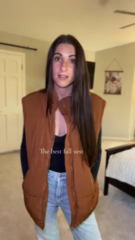 This is the vest you’ve been looking for 🤎🐻🍂 #falloutfits #oversizedvest #puffervest #FallDealsForYou #TikTokShopBlackFriday #TikTokShopCyberMonday #tilktokshopholidayhaul 