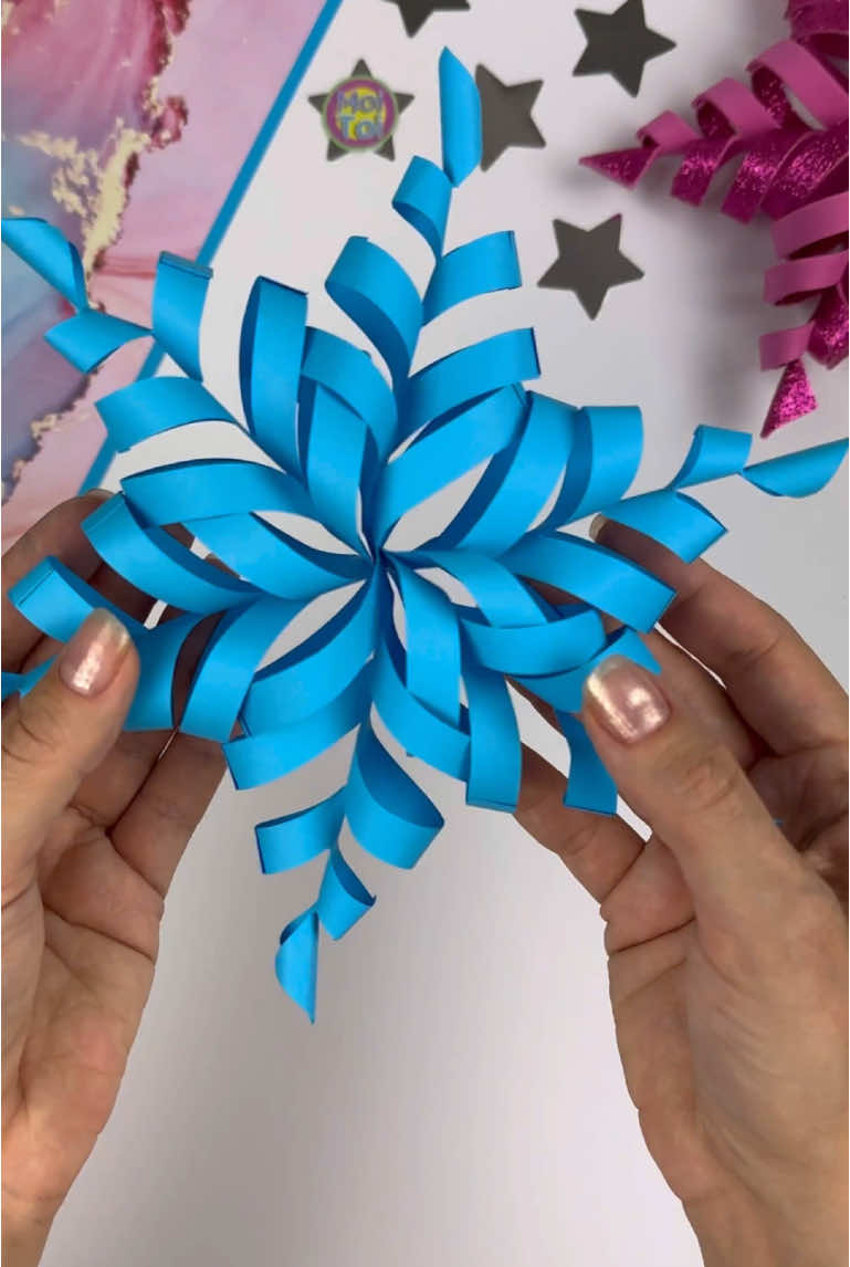 DIY 3D snowflake ❄️ @Moi.Toi.art #papercraft #snowflakes #decorations #goodidea 