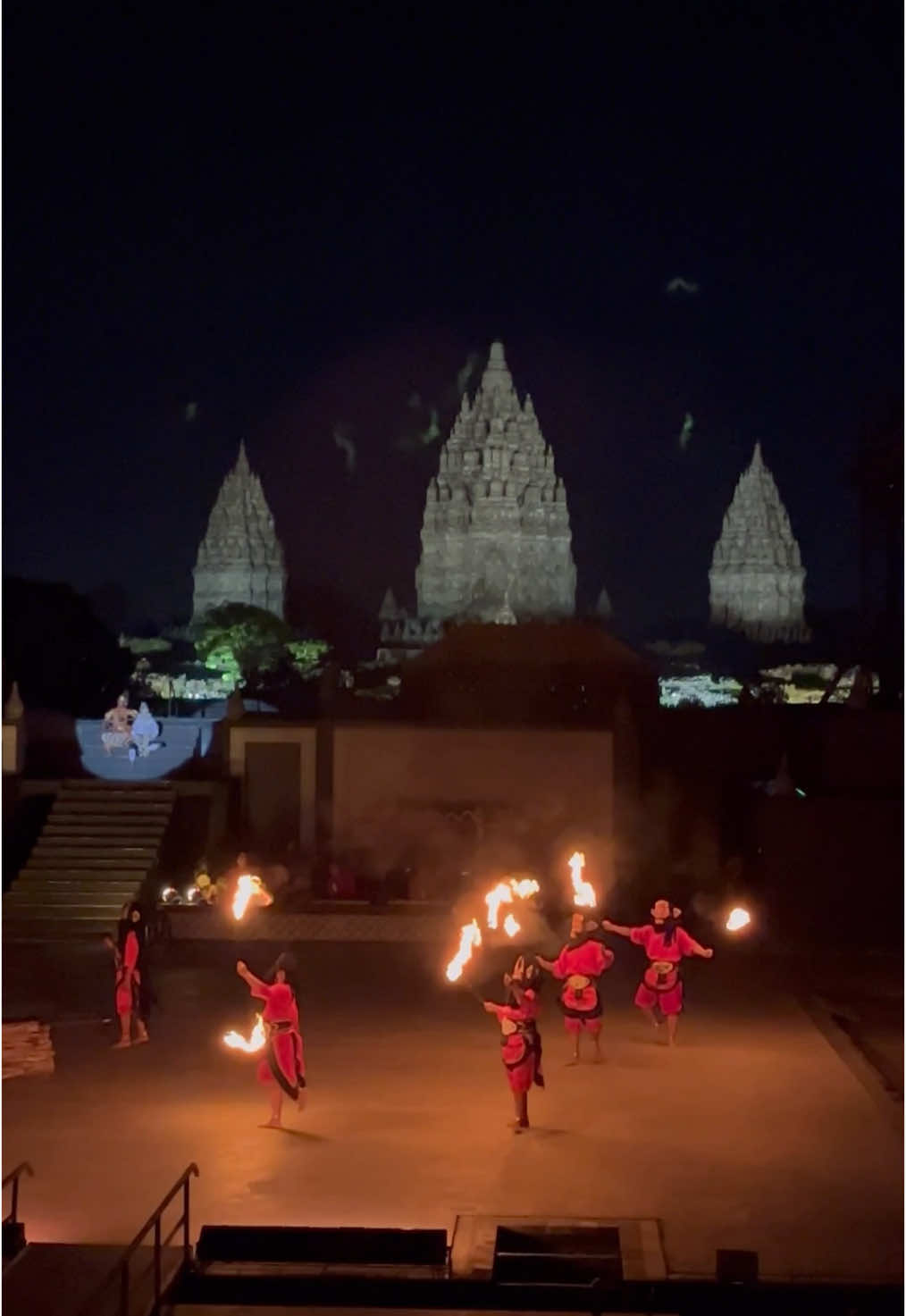 Sekali kali mendingan kesini deh kalo lagi ke jogja #jogjakarta #yogyakarta #mustvisit #prambanan #ramayana 