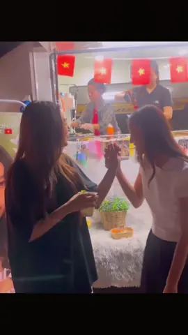Em thì nhớ hết những món chị không thể ăn, chị thì ăn hết những món mà em đút 🫠🫠 #namtanfilm #namtantipnaree #filmrachanun #น้ำตาลฟิล์ม #น้ําตาลททิพนารี #ฟิล์มรชานันท์ #plutoseries #นิทานดวงดาวความรัก 
