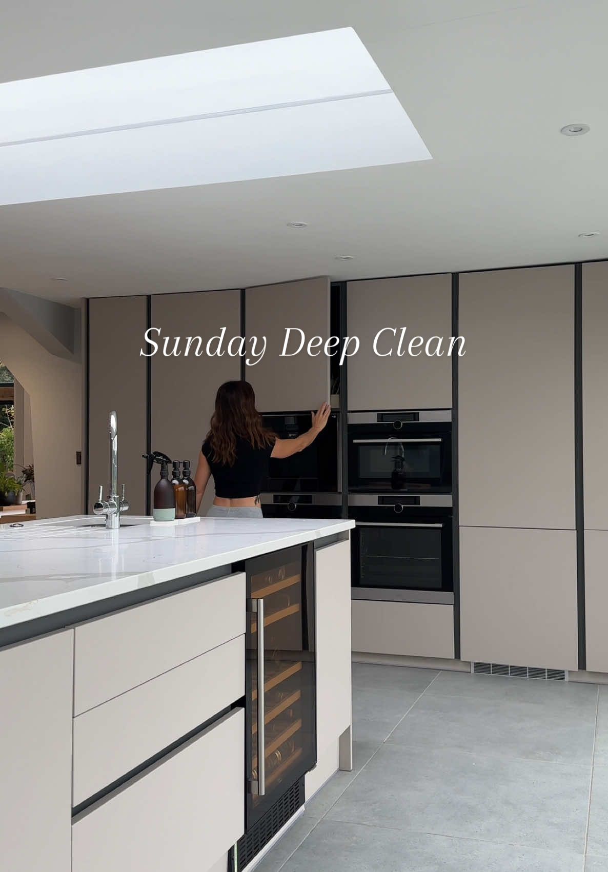 It’s a big kitchen deep clean and organise kind of day. Save and Follow for Part 2; Kitchen Space Saving Must Haves being uploaded tomorrow. #kitchendeepclean #kitchencleaning #kitchenorganization #sundayreset #sundayreset 