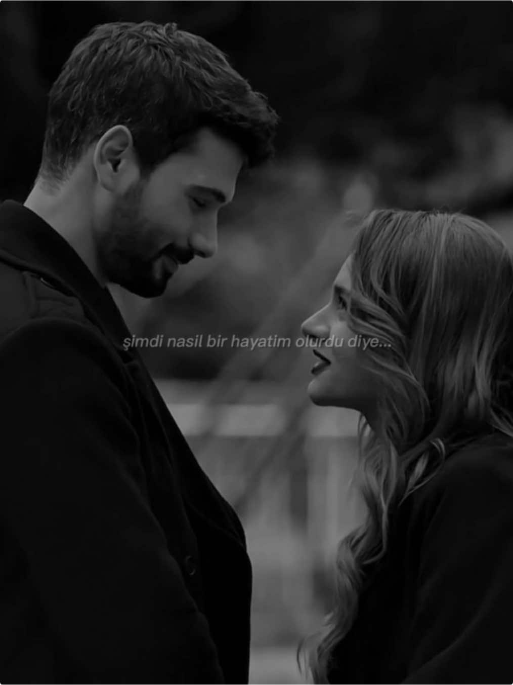 Hope they get a happy ending #halilibrahim #hudutsuzsevda #zeynep #hudutsuzzsevdaa_2442 #fyp 