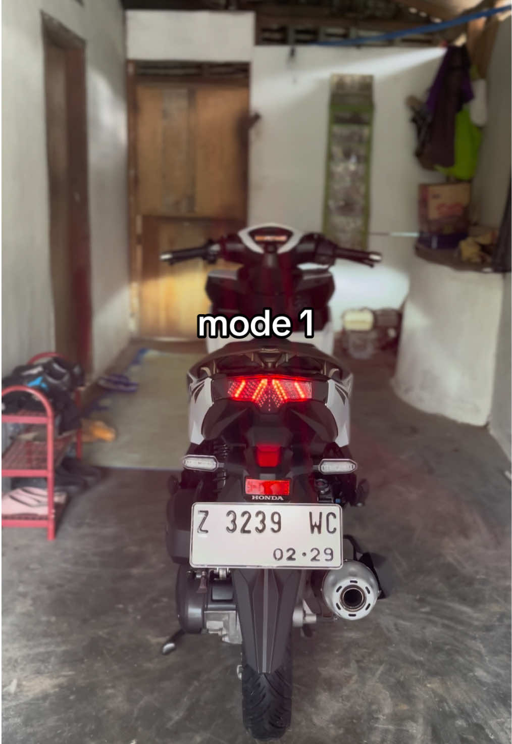 pesona stoplamp runing 8 mode  #stoplamprunning#variomodifikasi#vario125new#fypシ゚viral  