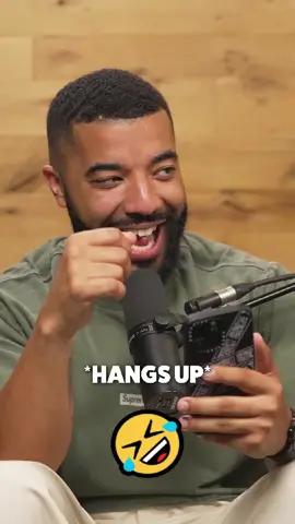 Hangs up 😭#fyp #foryоu #shxtsngigs #shxtsngigsclips #shxtsngigspodcast #podcast #podcastclips #foryoupage #funny #funnyvideos #manager #911 #James