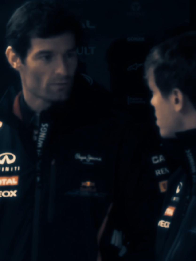 #multi21 they're so dramatic just kiss alr #formula1 #f1edit #F1 #f1tiktok #sebastianvettel #sv5 #sebastianvetteledit #markwebber #mw2 #markwebberedit 