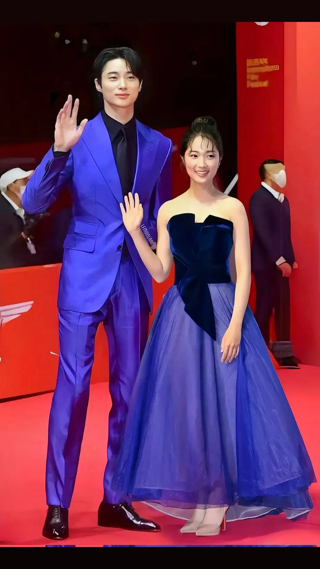 another Red String Outfit 💙🖤 #byeonwooseok #kimhyeyoon #busaninternationalfilmfestival 