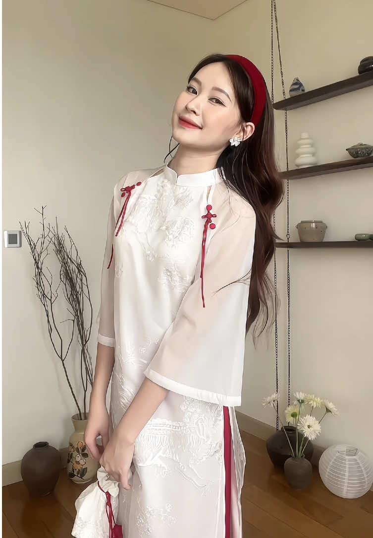 Lưu giữ nét đẹp truyền thống qua bộ áo dài Mộng Hỷ ❤️ #aodai #aodaithietke #aodaiVietNam #aodailua #aodaitruyenthong #thoitrang #lanadesignvn