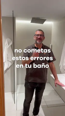¿Cometiendo errores en el diseño de tu baño? 🚿 Aquí te dejamos 3 cosas importantes a evitar si quieres un baño moderno y espectacular. 🛠️ ¡No cometas estos errores! 1️⃣ Error 1: Usar el típico lavamanos blanco nuclear. ❌ Es hora de cambiarlo por un lavamanos invisible donde la cerámica es el acabado y el agua se drena por una elegante ranura. Un diseño limpio y funcional que le dará a tu baño un toque único. 2️⃣ Error 2: El típico plato de ducha feo de toda la vida. ❌ Ponte un Plato Level de #revestech, un plato reversible que se adapta a la cerámica de tu baño. Imagínate ducharte aquí todos los días, con el agua fluyendo discretamente por la junta entre las cerámicas. Un plato de ducha invisible que no solo es práctico, sino que queda espectacular. ¡Perfecto para relajarte después de un día largo! 3️⃣ Error 3: Usar estantes de esquina de plástico. ❌ Si ya tienes un lavamanos y un plato de ducha invisibles, no caigas en el error de añadir estantes de mala calidad. Opta por los Corner Estan, unos estantes de calidad que combinan a la perfección con la cerámica y el acabado de tu ducha. ¡Olvídate del plástico y dale a tu baño el estilo que se merece! 💡 Si te preguntas cómo modernizar tu baño, cómo mejorar el diseño del plato de ducha o qué estantes usar en la ducha, estos son los cambios que necesitas hacer. ¡No te quedes atrás con un baño anticuado! Coméntame, ¿qué te parecen estos tres errores? 👇 #reformasbaños #platolevel #lavamanosinvisible #diseñomoderno #reformasintegrales #cerámica #bañosmodernos #revestech #platosdeduchainvisibles #cornerestan #acabadosdecalidad #renovaciónbaños #reformas #construcción