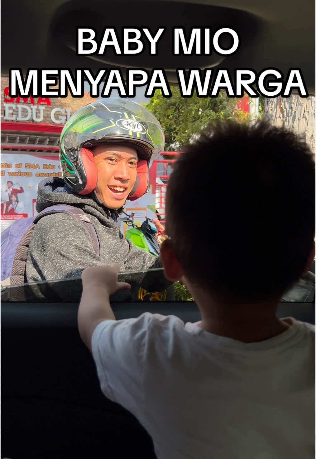 Menyapa warga😄