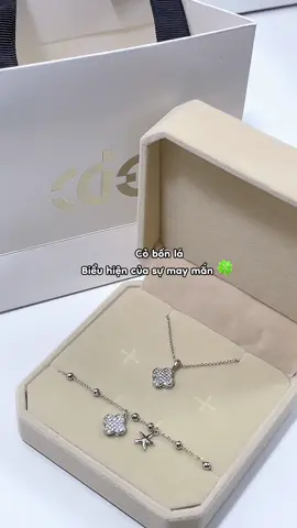 Cỏ 4 lá 🍀 biểu tượng của sự may mắn. Xinh iu qué 🎀#reviewlamdep #daychuyen #lamyjewelry #cobonla #chee1510 