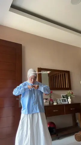 gatau kenapa pada mintaa gue spill warna biscuit🤷🏼‍♀️ nih guys gue sudah beli🤝🏻
