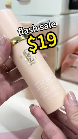 #spf50 #protectorsolar #4in1#moisturizer #foundation#foreverbloom #bloqueadorsolar#skincare #skincareroutine#TikTokMadeMeBuylt