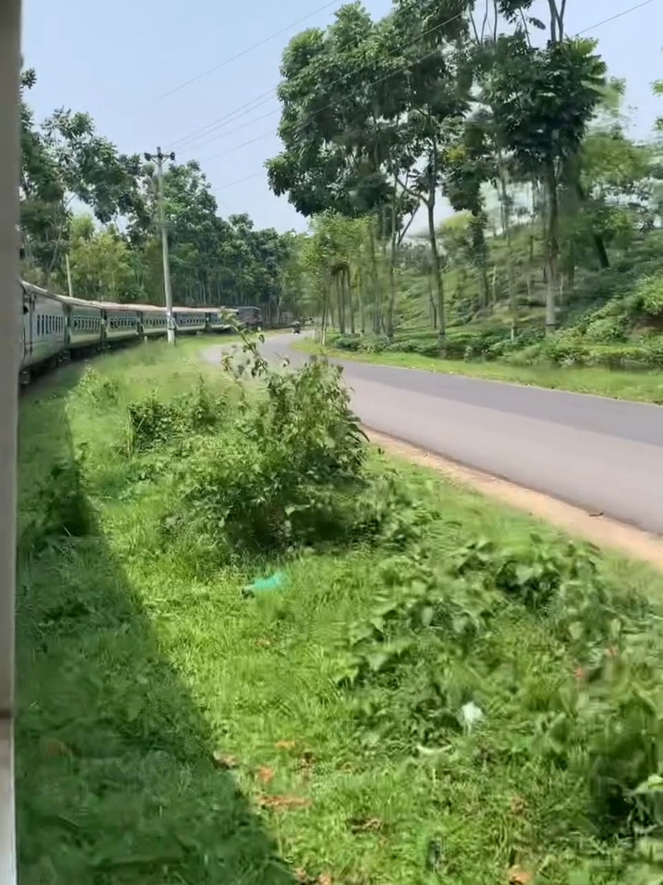 ক্যারিয়ার গড়ার বয়সে কখনো চেহারার দিকে তাকাতে নেই...! #narsingdi #trainexpressbd #trainloversagor #myallfollowers🔥 #bangladeshrailway #1millionviews 