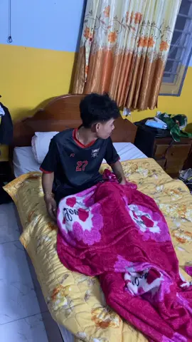 នៅសស់12ម៉ោងទៀត😩🥹