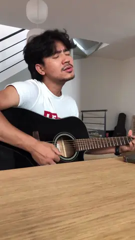 #foryou #johnchamlingrai #johnandthelocals #fyp #xyzbca #viral #newsong #newsongrelease #guitar #singer 