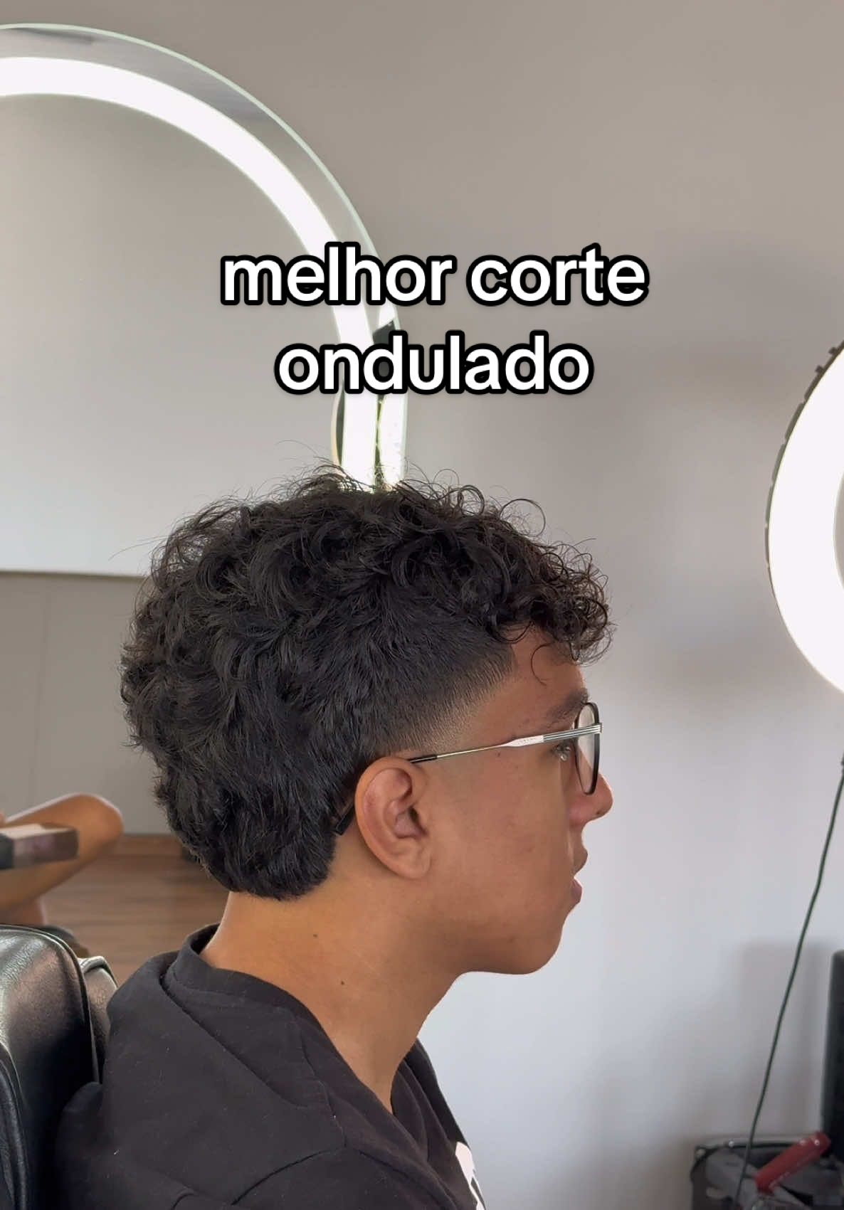 um dos melhores cortes para cabelo ondulado 